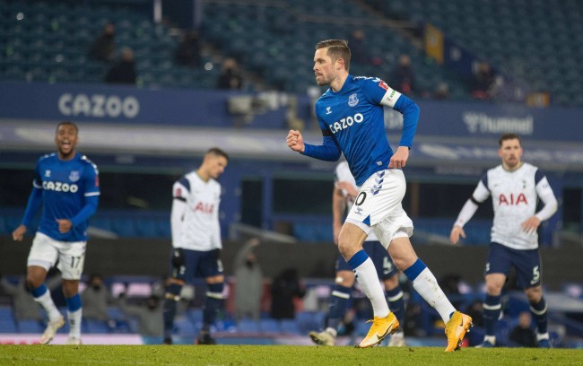 然风格有别 然风格有别